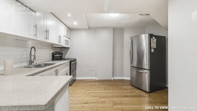 1613 Stillriver Cres in Mississauga, ON - Building Photo - Building Photo