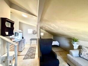 1410 Rosewood Dr in Laredo, TX - Building Photo - Building Photo