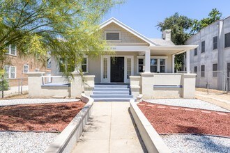 1800 S Van Ness Ave in Los Angeles, CA - Building Photo - Building Photo