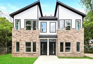 5329 Higgins St in Houston, TX - Building Photo