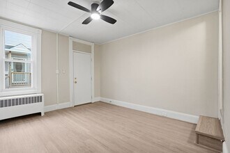 331.5 Orwell Way in Pittsburgh, PA - Building Photo - Building Photo