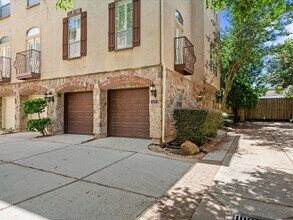 588 Bomar St in Houston, TX - Building Photo - Building Photo