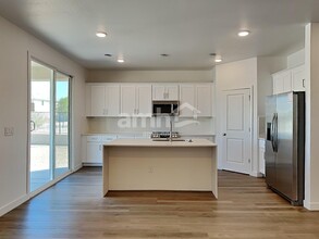 18448 W Cottontail Ln in Surprise, AZ - Building Photo - Building Photo