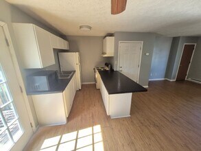 105 Williams St in Butler, KY - Foto de edificio - Building Photo