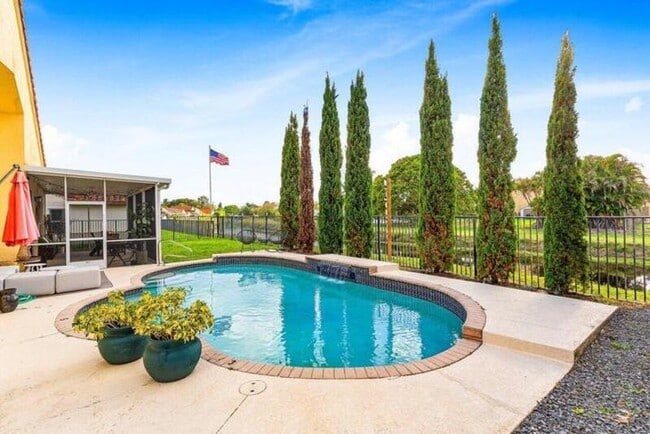 9507 Lake Serena Dr in Boca Raton, FL - Building Photo - Building Photo