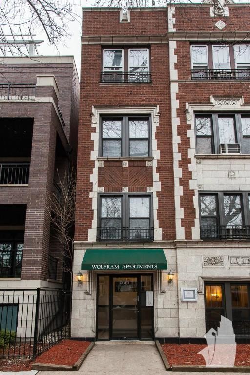837 W Wolfram St in Chicago, IL - Building Photo - Building Photo