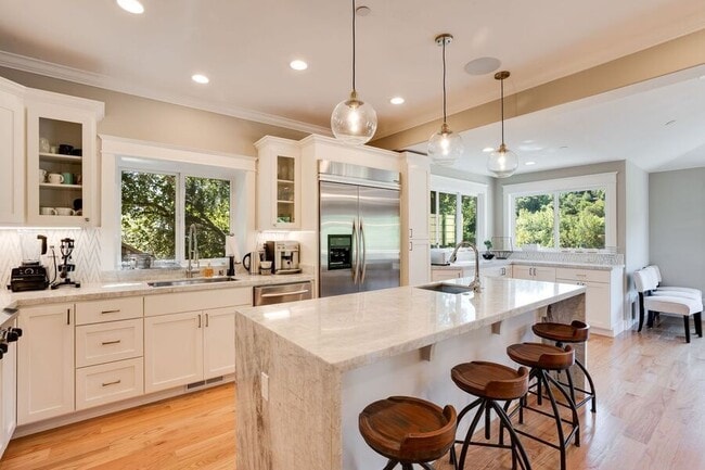 property at 3341 Oak Knoll Dr