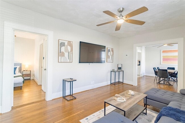 222 Moody St in Houston, TX - Building Photo - Building Photo