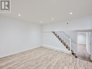 1195 Chada Ave in Mississauga, ON - Building Photo - Building Photo