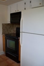 15738 Villa Dr in Hudson, FL - Building Photo - Building Photo