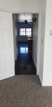 163 Learn Rd, Unit 1 bedroom 2nd floor in Tannersville, PA - Foto de edificio - Building Photo