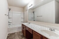 4912 Potter Rd photo'