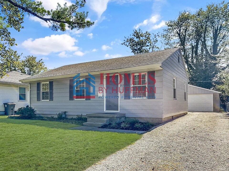 2913 Jackson Ave in Evansville, IN - Building Photo