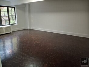WEST 73 STREET in New York, NY - Building Photo - Building Photo