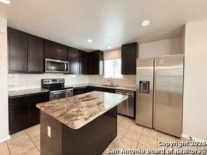 7211 E Loop 1604 N in Converse, TX - Building Photo - Building Photo