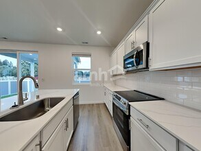 5206 Turnstone St SE in Olympia, WA - Building Photo - Building Photo