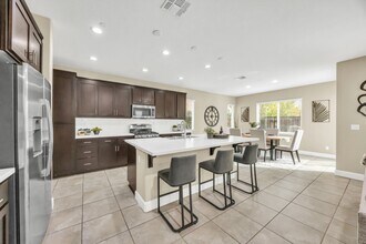 1437 Cummings Way in Folsom, CA - Building Photo - Building Photo