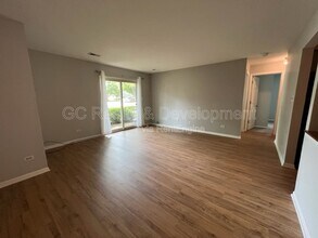 709 Central Rd in Mount Prospect, IL - Building Photo - Building Photo