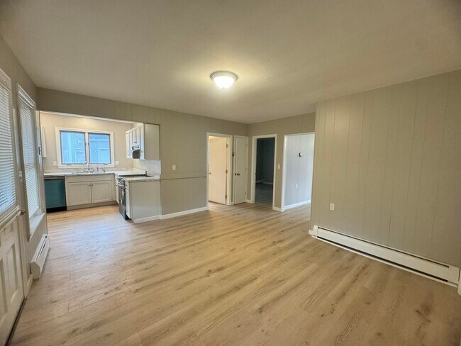 37 Brown Ave-Unit -1R in Manchester, NH - Building Photo - Building Photo