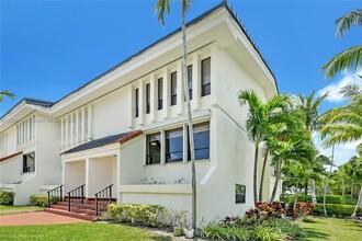 10090 Bay Harbor Terrace in Bay Harbor Islands, FL - Building Photo - Building Photo