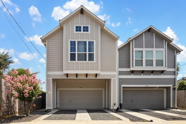property at 1131 Robbie St