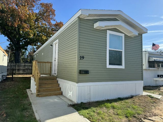 19 Avenue A in Keansburg, NJ - Building Photo