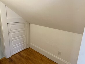 24 Dunreath St, Unit 2 in Boston, MA - Building Photo - Building Photo