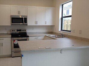 28717 SW 132nd Pl in Homestead, FL - Building Photo - Building Photo