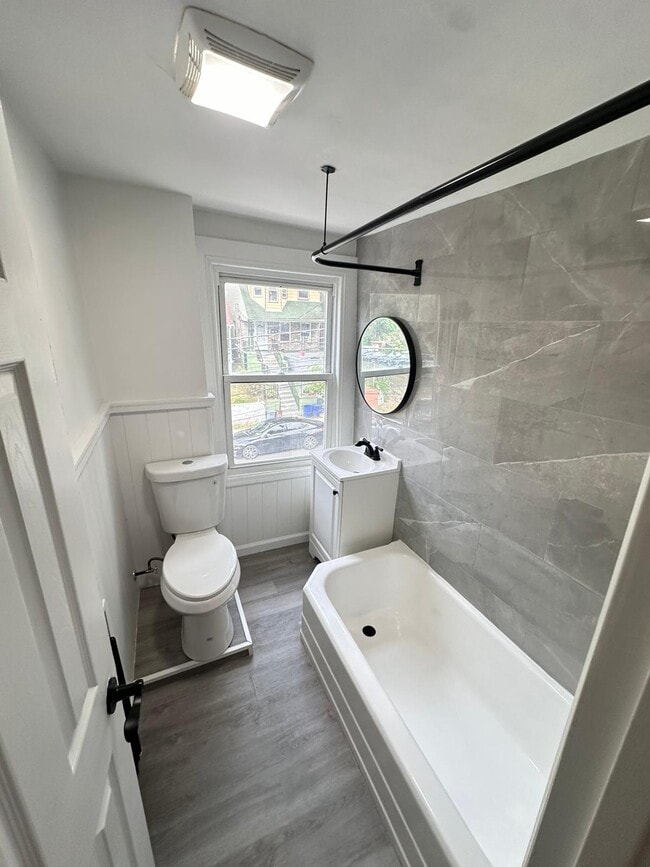 property at 109 S 7th Ave