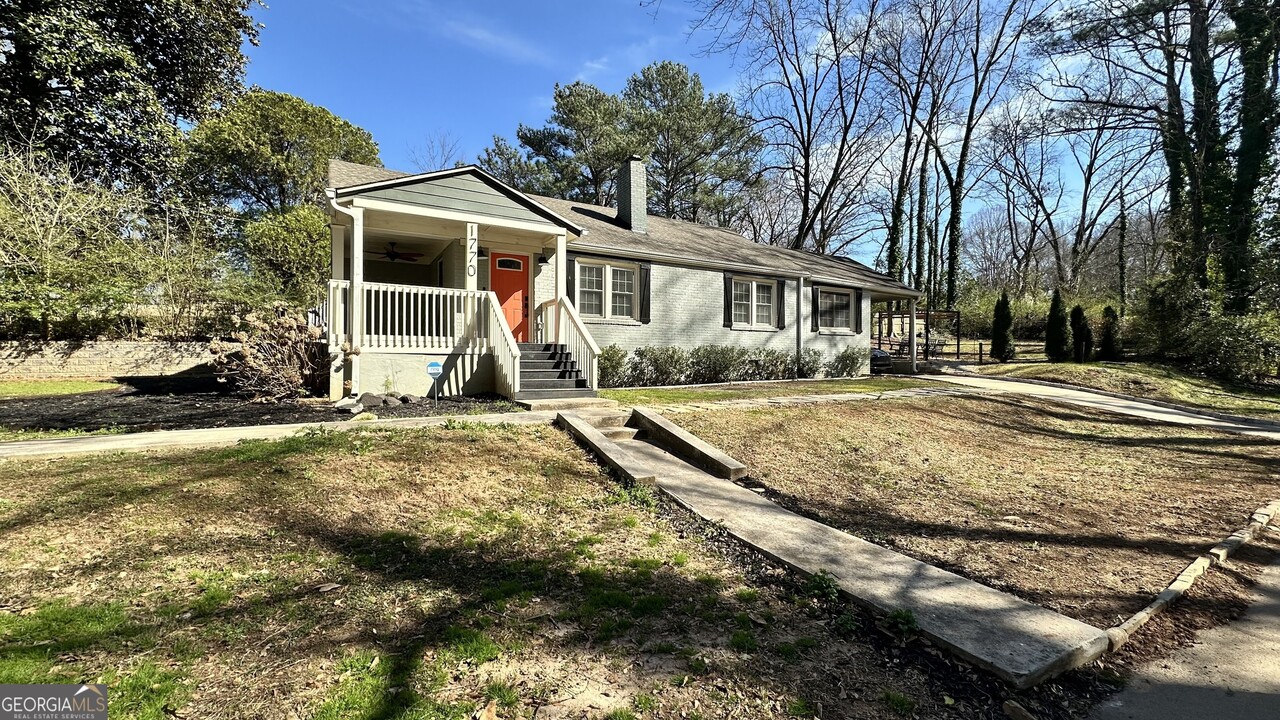 1770 Springview Rd NW in Atlanta, GA - Building Photo