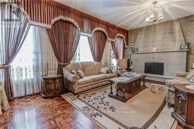 property at 32 Fenton Way