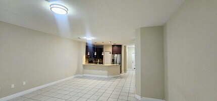 5032 SE Mariner Garden Cir in Stuart, FL - Building Photo - Building Photo
