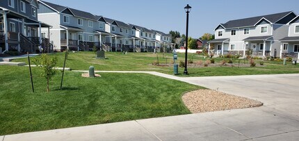 4355 24th Street Rd, Unit 2701 in Greeley, CO - Building Photo - Building Photo