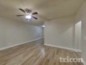 805 Crescent Way in Griffin, GA - Foto de edificio - Building Photo