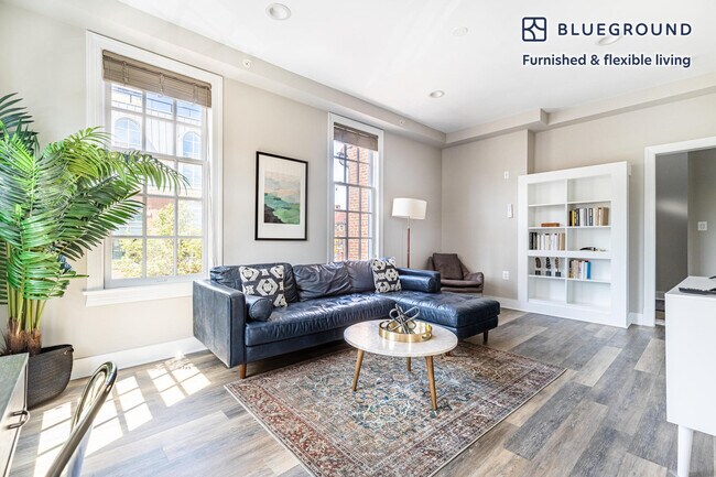 700 Duke St in Alexandria, VA - Building Photo - Building Photo