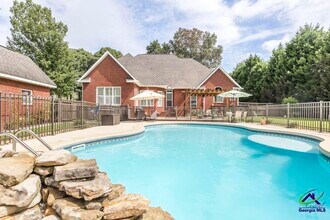 258 Southfield Ct in Bonaire, GA - Building Photo - Building Photo