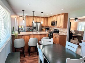 3641 Fisher Rd in Indianapolis, IN - Foto de edificio - Building Photo