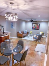 1108 N 9th St in Waco, TX - Building Photo - Building Photo