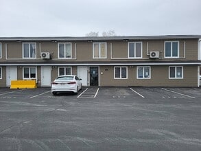 1958 Saint Peter Ave in Bathurst, NB - Building Photo - Building Photo