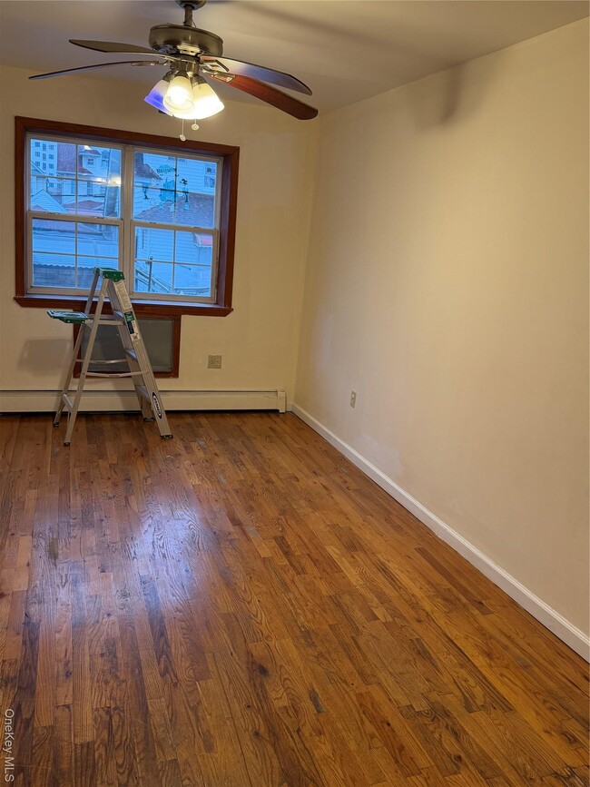 17207 90th Ave in Queens, NY - Building Photo - Building Photo