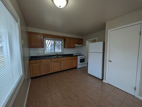 4230 Lindley St in Downers Grove, IL - Building Photo - Building Photo