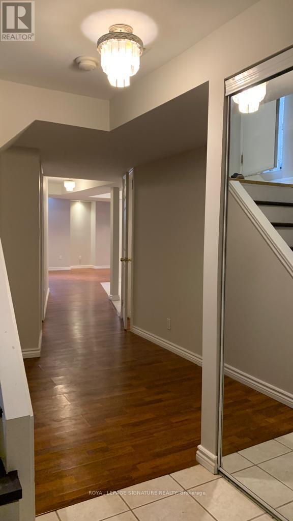 1026 Costigan Rd in Milton, ON - Building Photo - Building Photo