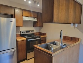 628 Cook St in Klamath Falls, OR - Building Photo - Building Photo