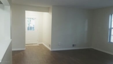 71 Azalea Cir in Jackson Township, NJ - Building Photo - Building Photo