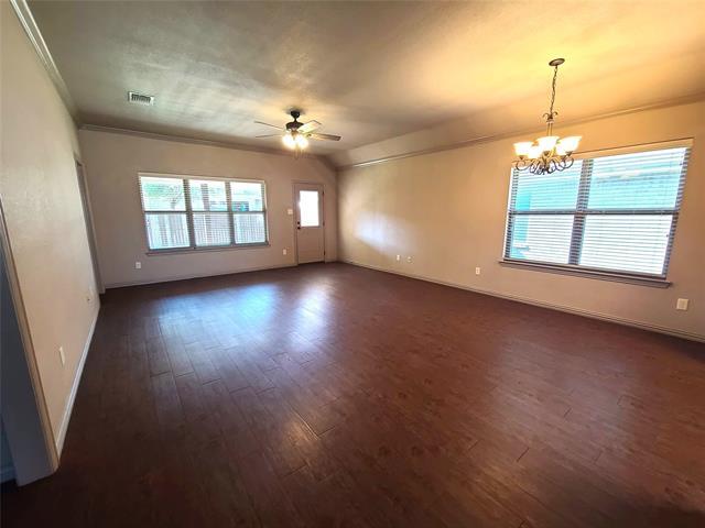 1110 Avendale Dr in Weatherford, TX - Building Photo - Building Photo