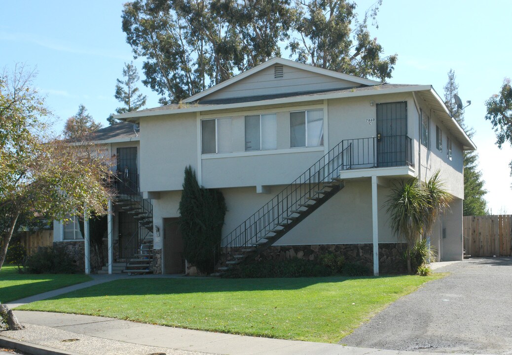 7860 Driftwood Ter in Gilroy, CA - Building Photo