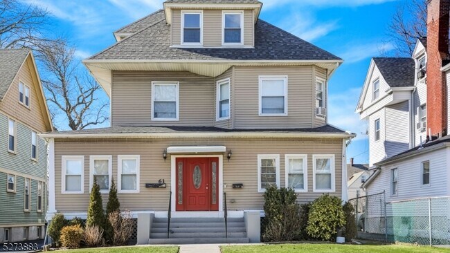 61 S Maple Ave-Unit -3 in East Orange, NJ - Building Photo - Building Photo