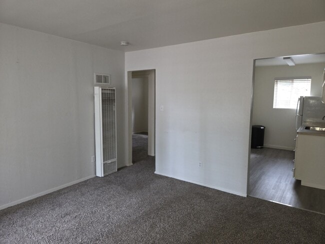808 Los Angeles Ave
