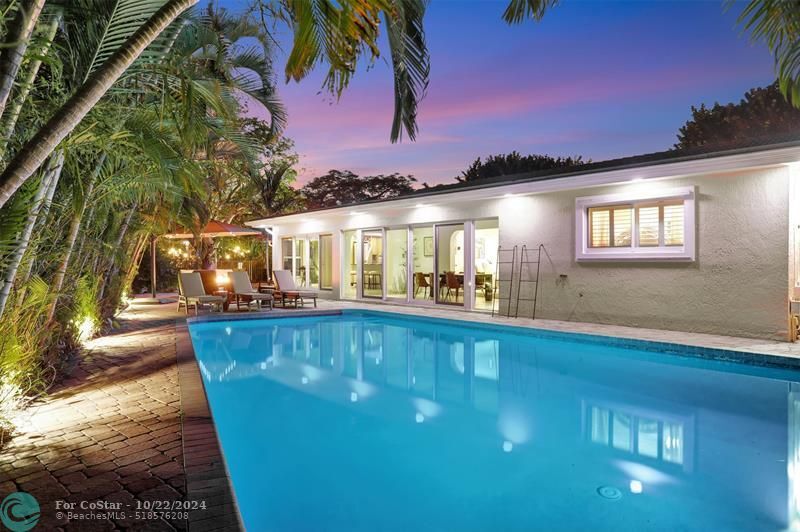 2600 N Riverside Dr in Pompano Beach, FL - Foto de edificio