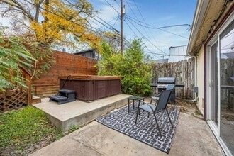 2106 Kenwood Ave in Austin, TX - Building Photo - Building Photo